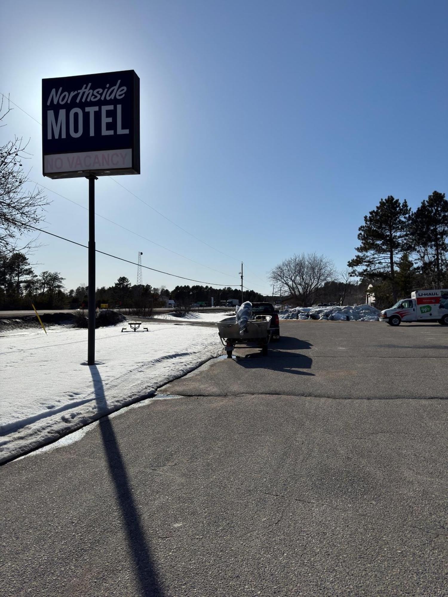 Northside Motel Vermilion Bay Екстериор снимка