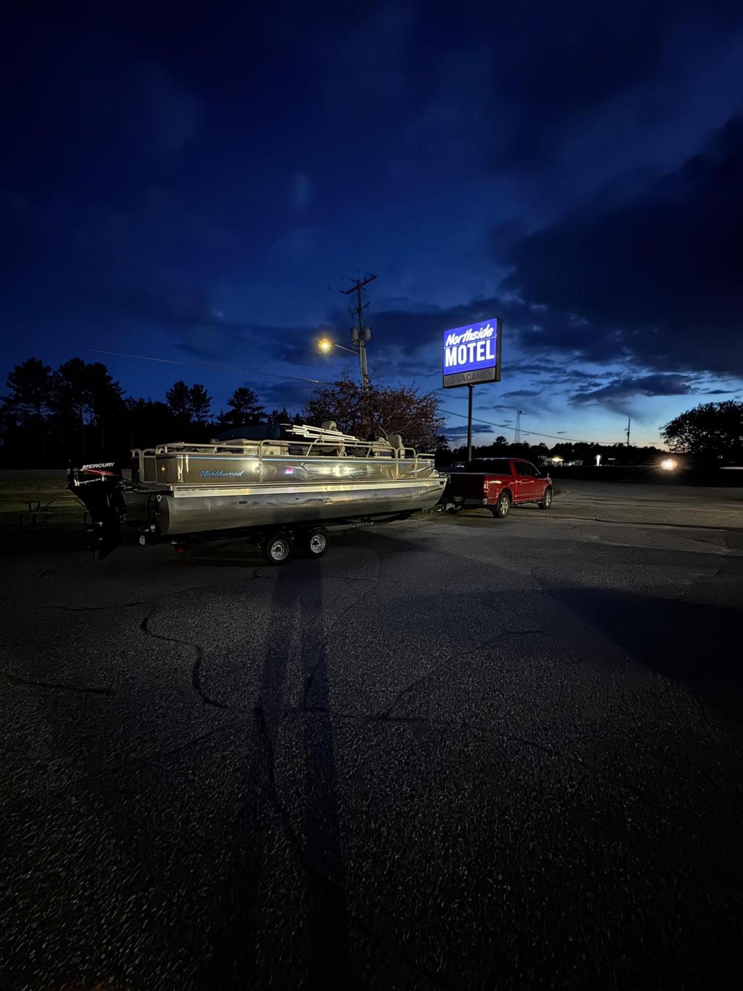 Northside Motel Vermilion Bay Екстериор снимка
